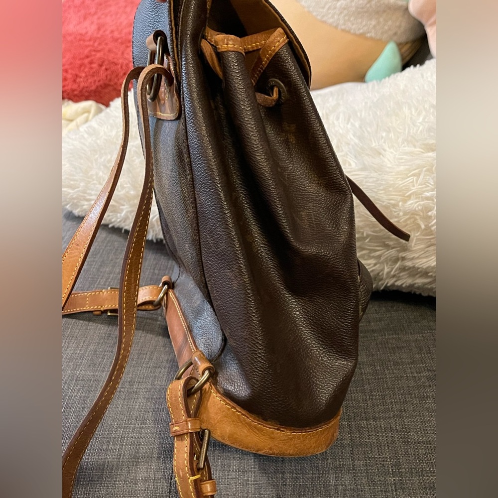 VINTAGE Authentic LOUIS VUITTON Montsouris MM Backpack - Picture 5 of 11